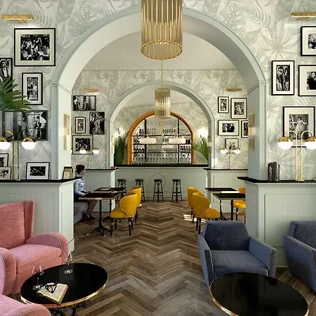 Trastevere | Esperienze Hotel 4*